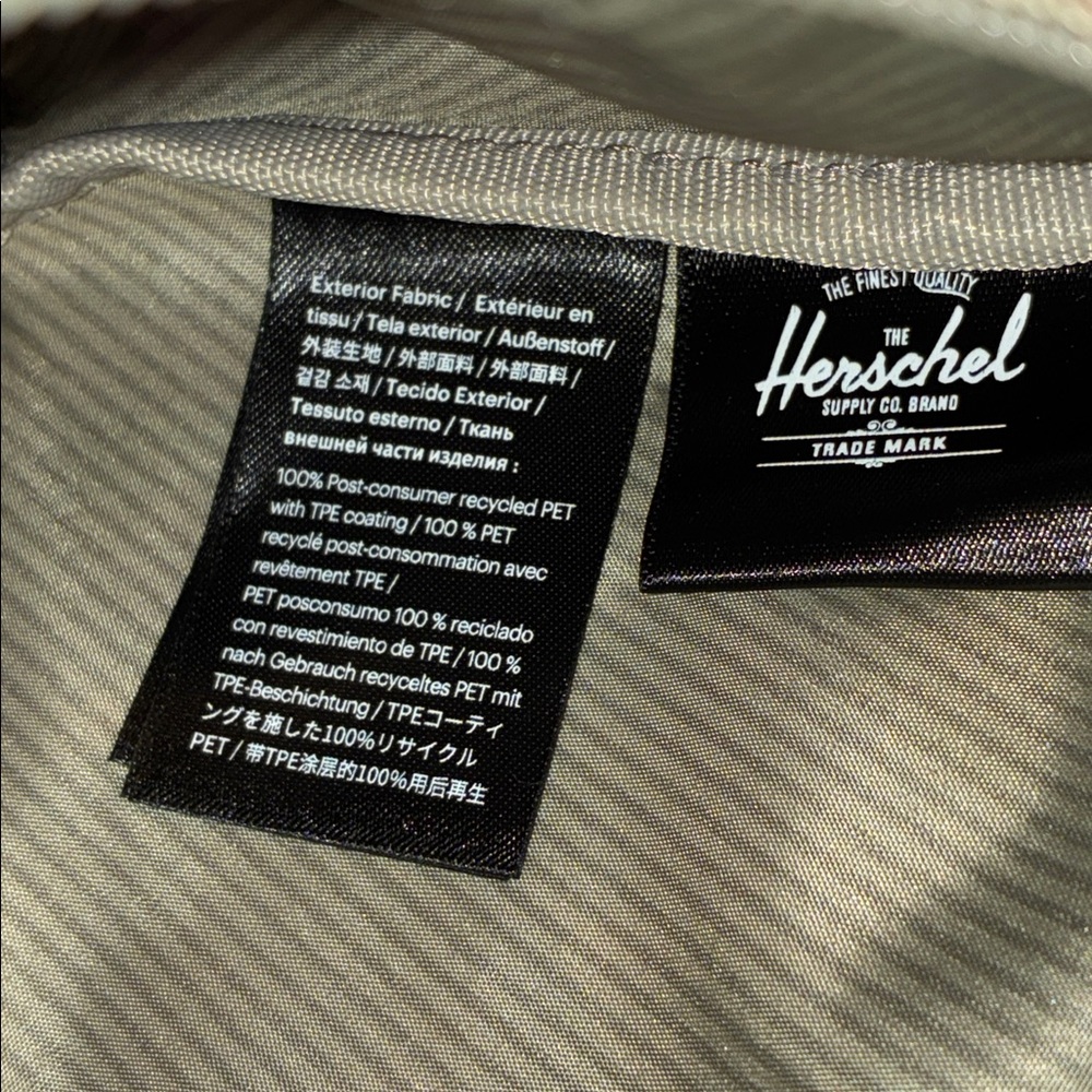 NWT Herschel Supply Classic Hip Pack Floral - Picture 7 of 10